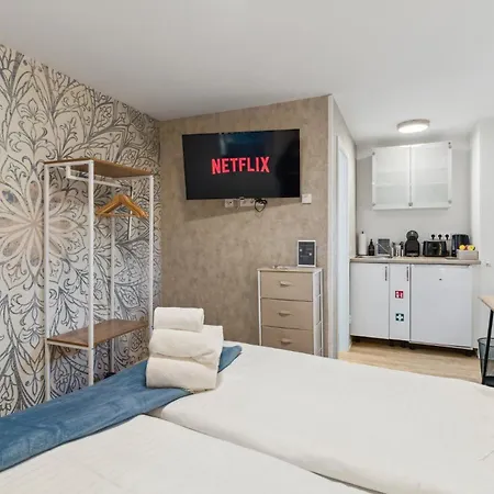 Apartment Vorstadtoase - Nahe Ber, Smart Tv, Netflix, Parken Eichwalde